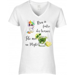 T-shirt femme Col V Rien à foutre des licornes file moi un Mojito